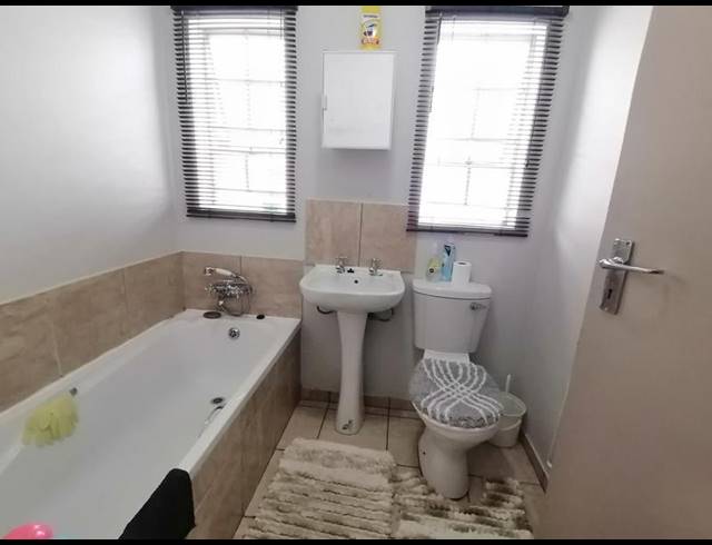 2 BEDROOM HOUSE FOR SALE IN ERMELO
